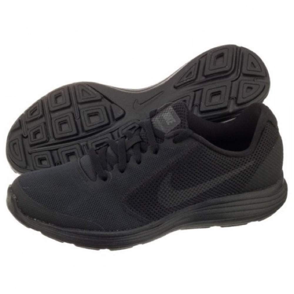 Nike Revolution 3 women’s shoe